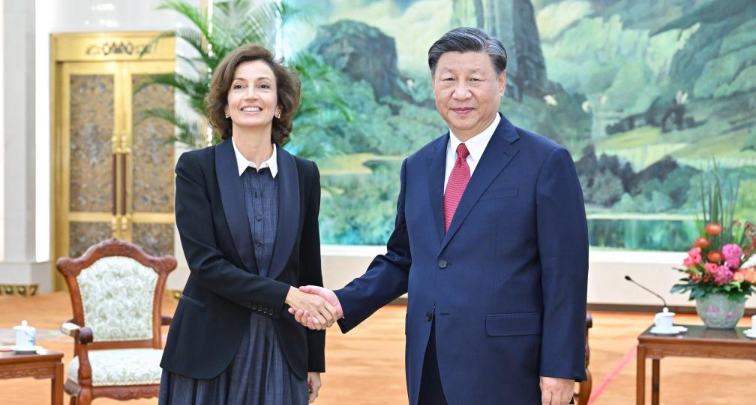 Xi Jinping rencontre la directrice générale de l'UNESCO