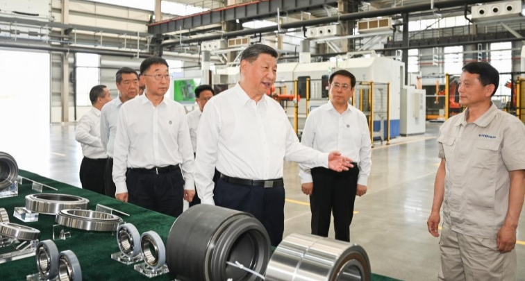 Xi Jinping inspecte la ville de Luoyang dans le centre de la Chine