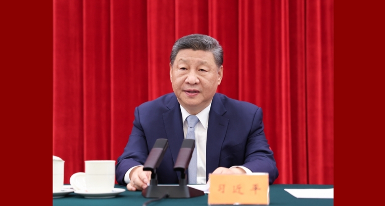 Xi Jinping appelle à redoubler d'efforts pour bâtir une Chine puissante alors que le PCC commémore le 120e anniversaire de la naissance du dirigeant vétéran Chen Yun