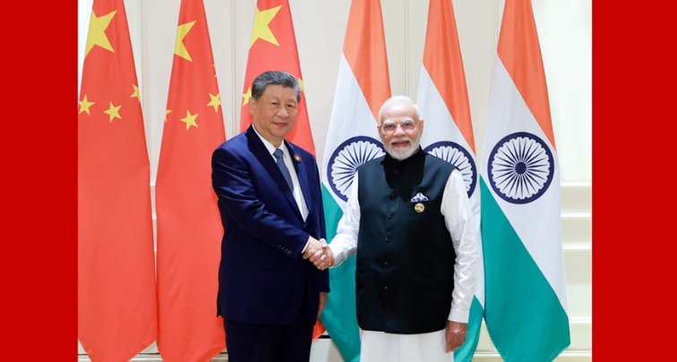 Xi et Modi mènent un échange de vues approfondi et conviennent que la Chine et l'Inde doivent être des partenaires